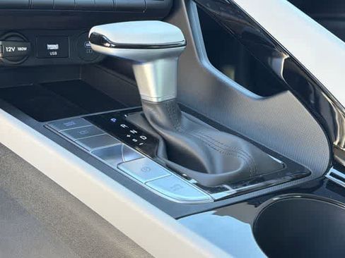 New 2026 Hyundai Elantra Limited image 25