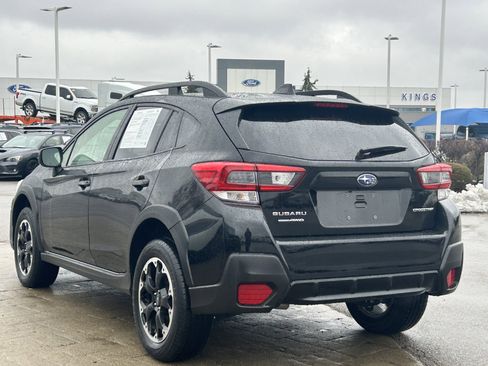 Used 2023 Subaru Crosstrek 2.0i Premium image 5