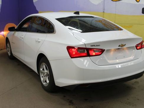 Used 2018 Chevrolet Malibu LS FWD image 6