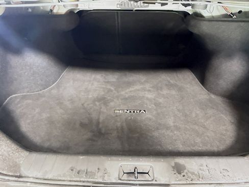 Used 2024 Nissan Sentra SR w/ SR Premium Package FWD image 35