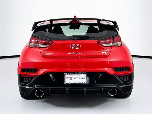 Used 2021 Hyundai Veloster N image 11