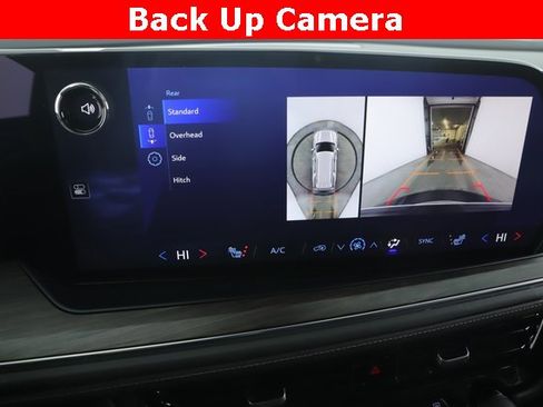 Used 2025 Chevrolet Tahoe Z71 image 25