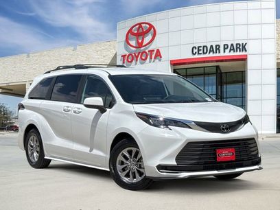 Used 2026 Toyota Sienna LE