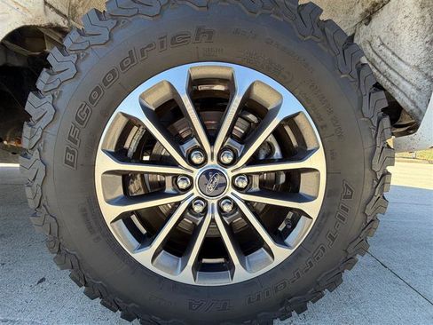 Used 2019 Ford F150 XLT w/ Equipment Group 302A Luxury image 30