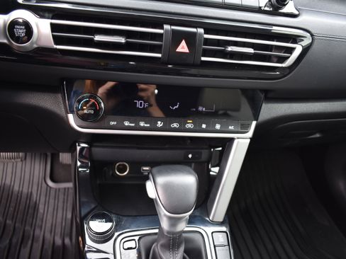 Used 2021 Kia Seltos SX image 22