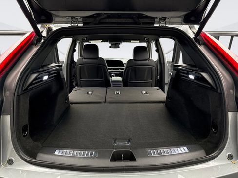 Used 2024 Cadillac XT4 Premium Luxury image 22