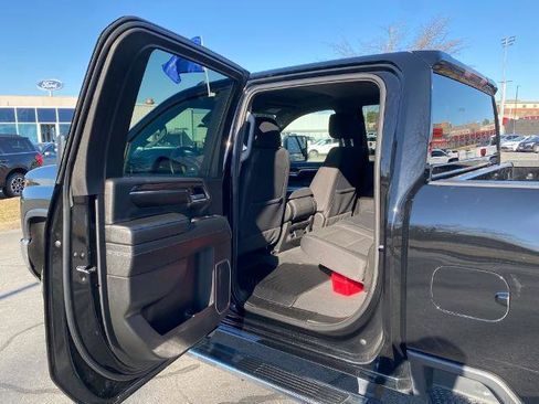 Used 2024 Chevrolet Silverado 2500 LT image 26