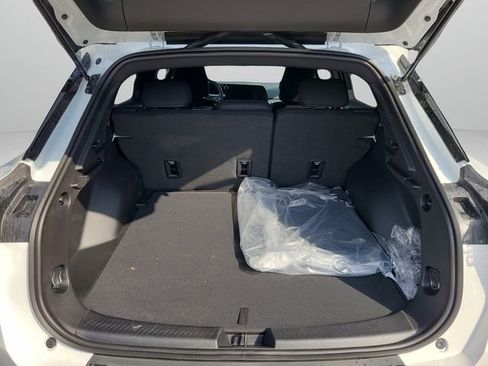 New 2026 Chevrolet Equinox EV LT w/ LPO, Blackout Package FWD image 11