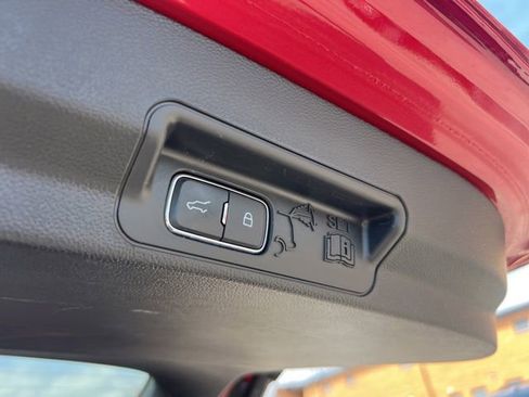 Certified 2023 Ford Explorer XLT w/ Equipment Group 202A AWD/4WD image 23