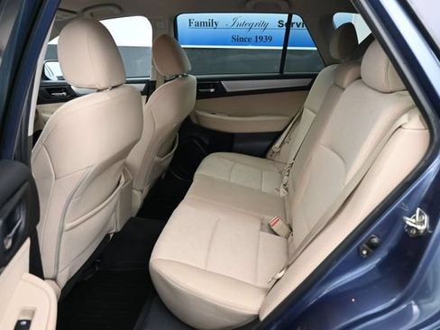 Used 2016 Subaru Outback 2.5i Premium AWD/4WD image 8