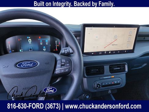 New 2025 Ford Maverick XLT w/ Black Appearance Package image 18