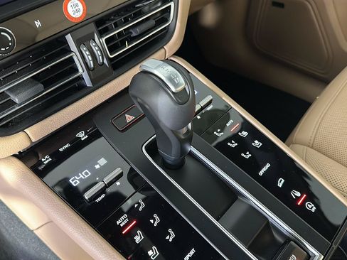 Used 2026 Porsche Macan Turbo AWD/4WD image 19