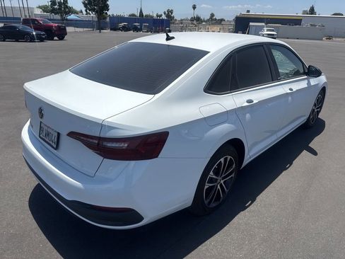 Used 2024 Volkswagen Jetta Sport FWD image 4