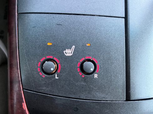 Used 2012 Toyota Avalon image 23