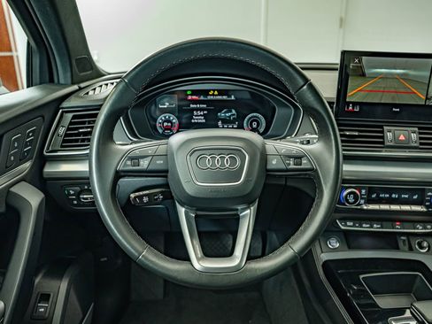 Used 2023 Audi Q5 2.0T Premium Plus w/ Premium Plus Package AWD/4WD image 24