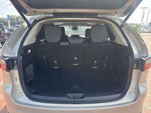 Used 2024 MAZDA CX-90 3.3 Turbo w/ Preferred Package AWD/4WD image 28