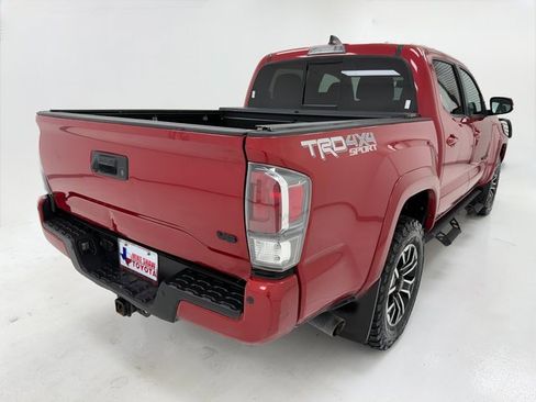 Used 2022 Toyota Tacoma TRD Sport w/ Technology Package image 40