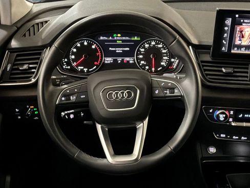 Used 2023 Audi Q5 2.0T Premium w/ Convenience Package AWD/4WD image 11