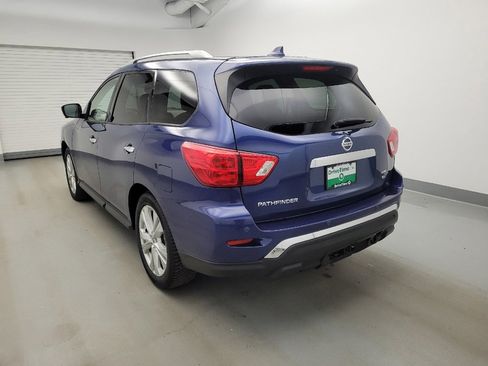 Used 2019 Nissan Pathfinder SL w/ SL Premium Package AWD/4WD image 5
