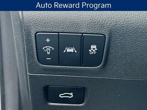 Used 2023 Kia K5 GT-Line image 13