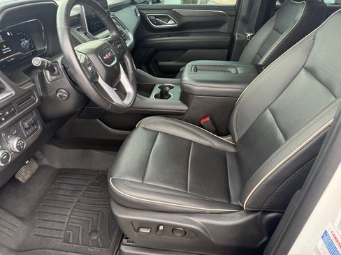 Used 2022 GMC Yukon SLT w/ SLT Premium Package AWD/4WD image 11