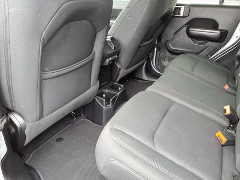 Used 2020 Jeep Wrangler Unlimited Sport S image 17