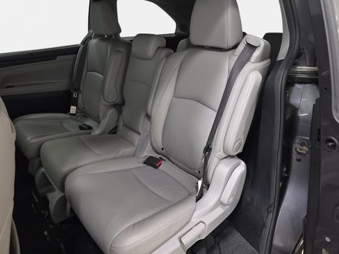 Used 2019 Honda Odyssey Elite image 13