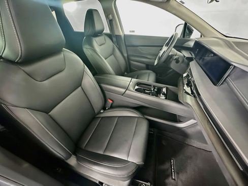 Used 2025 Nissan Murano SV FWD image 31