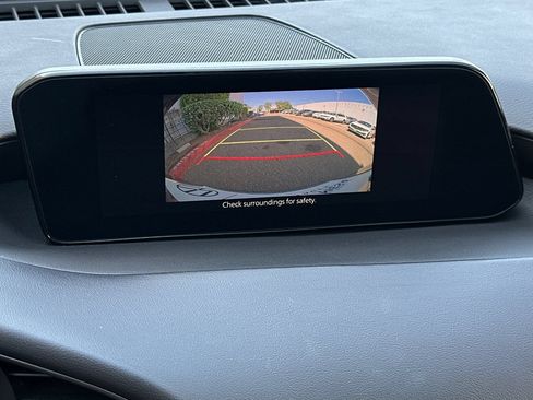 Used 2024 MAZDA MAZDA3 s FWD image 17