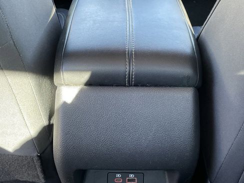 Used 2024 Nissan Altima 2.5 SV image 24