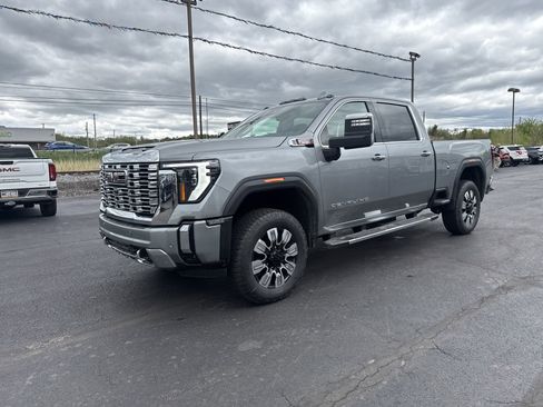 New 2026 GMC Sierra 2500 Denali w/ Denali Reserve Package AWD/4WD image 8