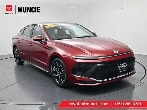 Used 2024 Hyundai Sonata SEL FWD image 1