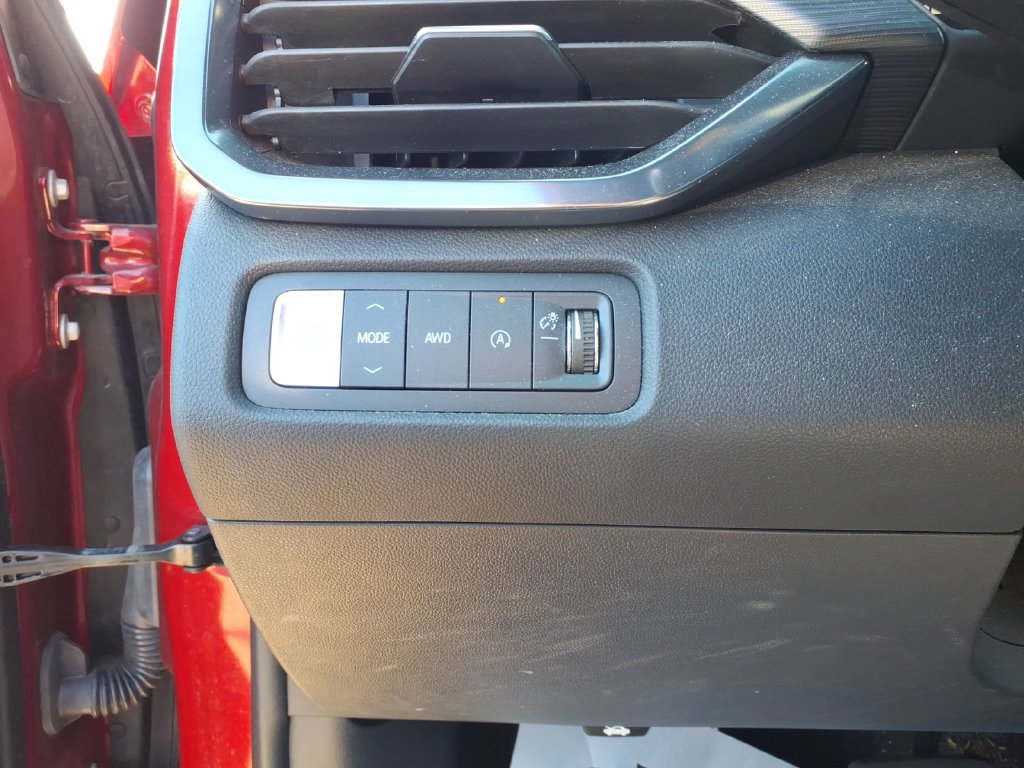 Used 2024 GMC Acadia AT4 w/ Luxury Package AWD/4WD image 15