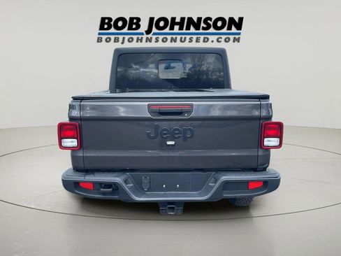 Used 2022 Jeep Gladiator Sport AWD/4WD image 5