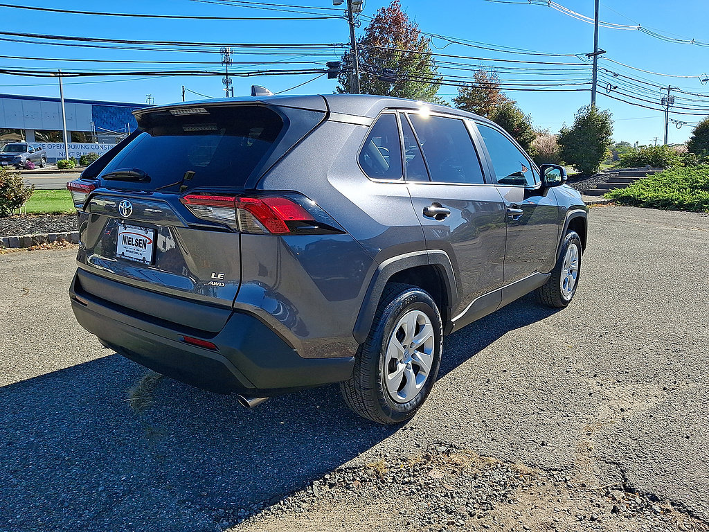 Used 2025 Toyota RAV4 LE AWD/4WD image 45
