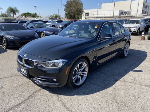 Used 2018 BMW 330e RWD image 2