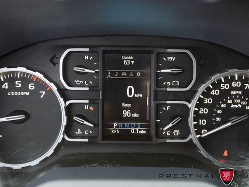 Used 2021 Toyota Tundra SR5 w/ TRD Off-Road Package AWD/4WD image 25