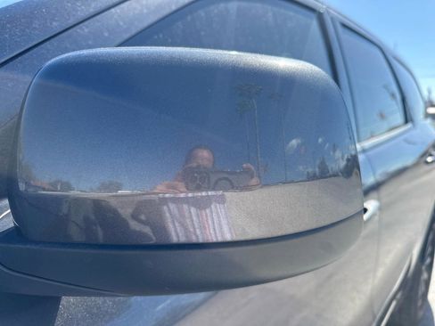 Used 2019 Dodge Durango SXT image 50