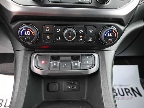 Used 2023 GMC Acadia AT4 AWD/4WD image 9
