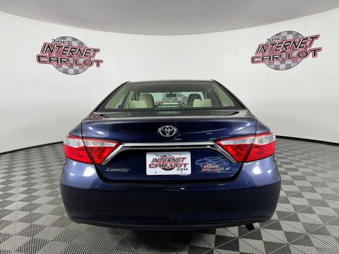 Used 2017 Toyota Camry LE FWD image 6