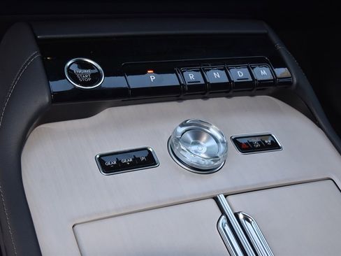 New 2025 Lincoln Navigator L Reserve w/ Jet Appearance Package image 33