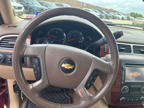 Used 2013 Chevrolet Tahoe LTZ image 30