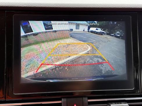 Used 2020 Kia Niro LX FWD image 17