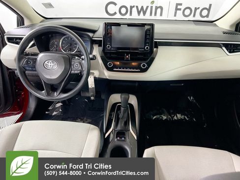 Used 2022 Toyota Corolla LE FWD image 7