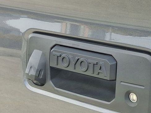 Used 2023 Toyota Tacoma TRD Off-Road image 33