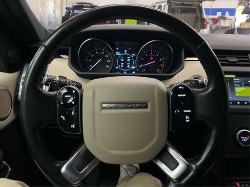 Used 2019 Land Rover Discovery SE AWD/4WD image 22