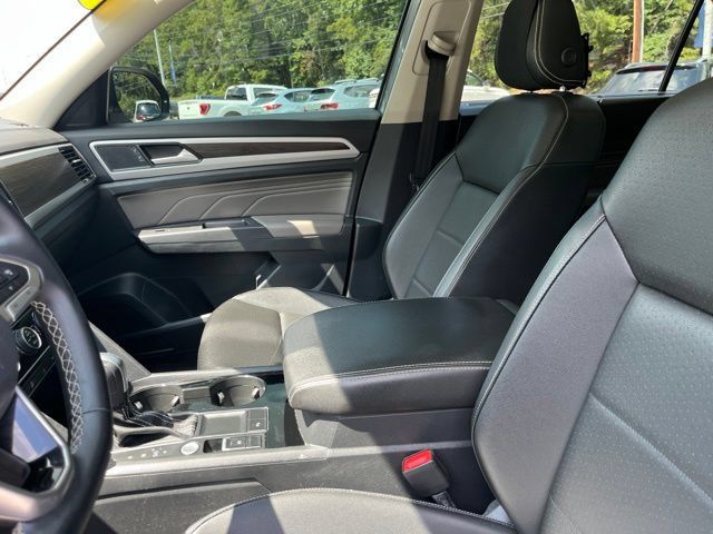 Used 2023 Volkswagen Atlas SE w/ Panoramic Sunroof Package FWD image 10