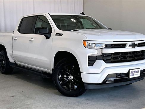 Used 2024 Chevrolet Silverado 1500 RST image 34