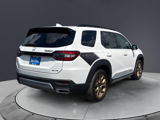 Certified 2023 Honda Pilot Elite image 5