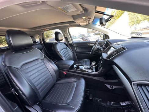Used 2015 Ford Edge SEL w/ Equipment Group 201A FWD image 19
